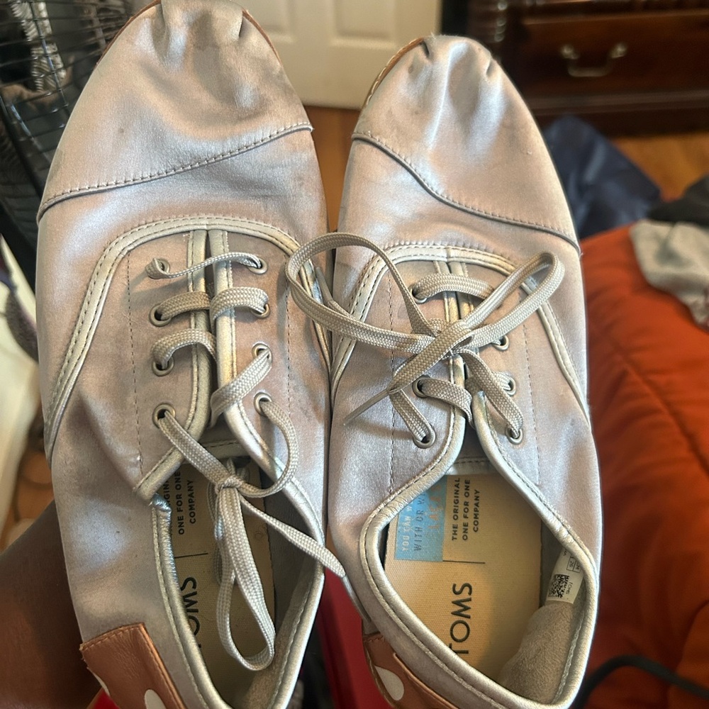 Toms Metallic Silver Lace-Up Sneakers